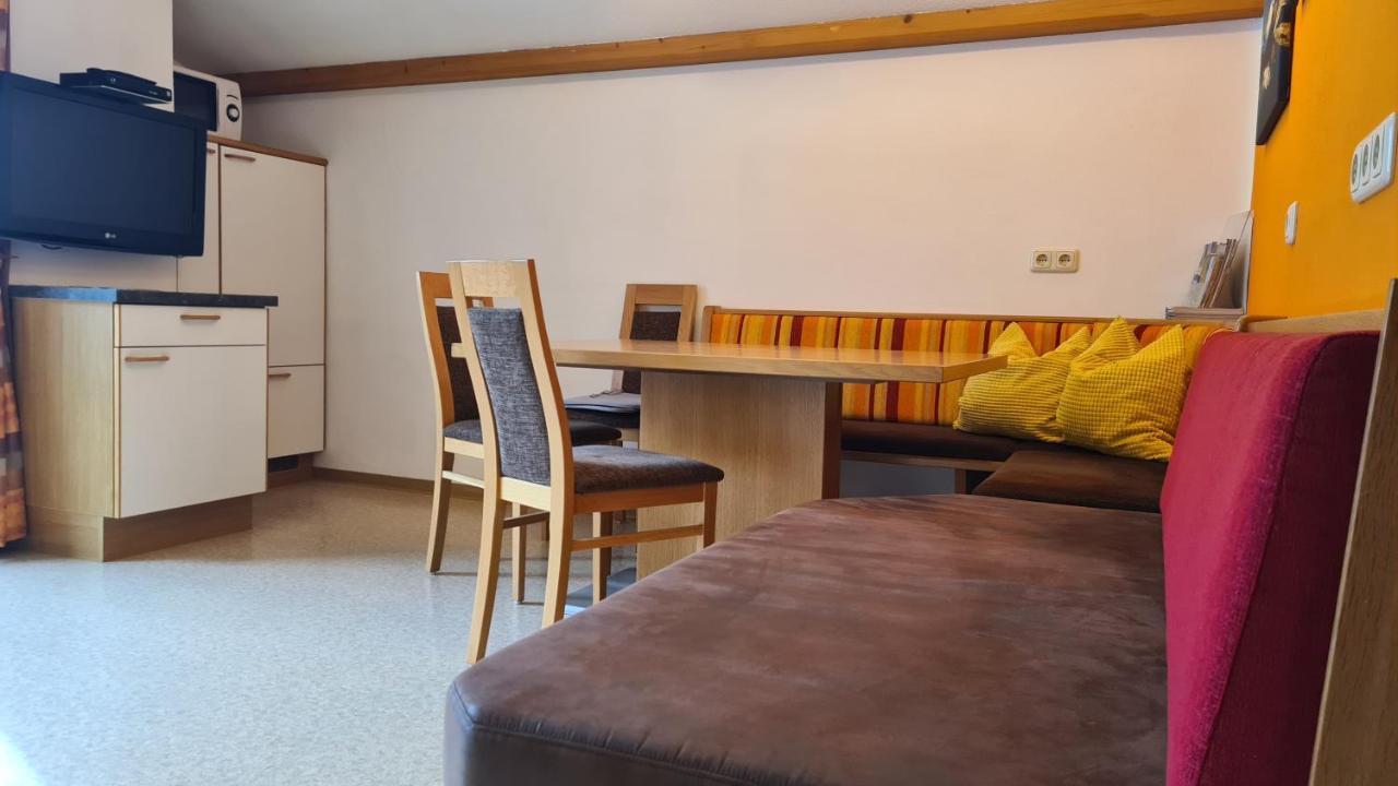 Apart Pfister Aschau Im Zillertal المظهر الخارجي الصورة