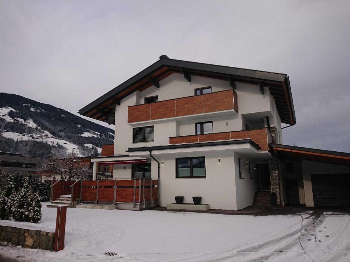 Apart Pfister Aschau Im Zillertal المظهر الخارجي الصورة